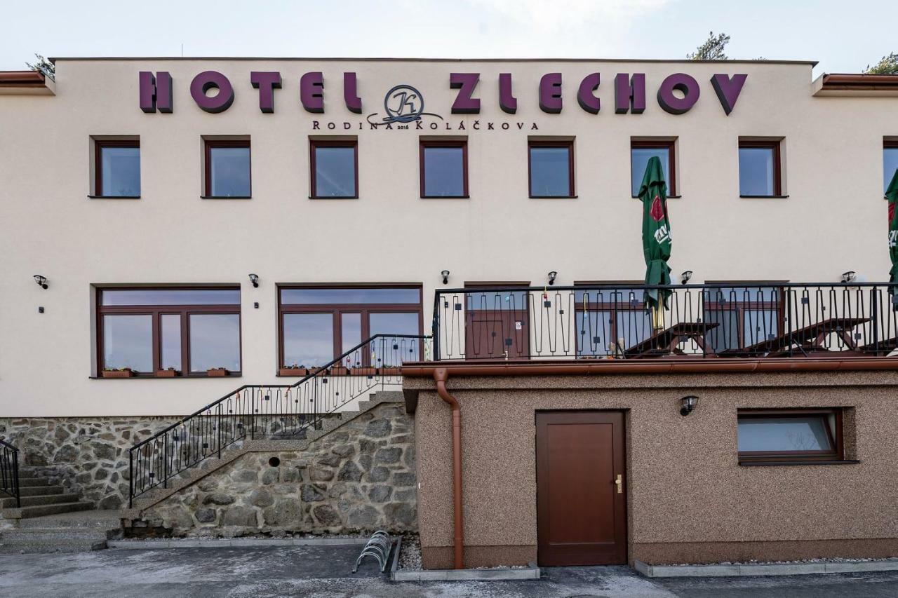 Hotel Zlechov Plumlov Eksteriør bilde