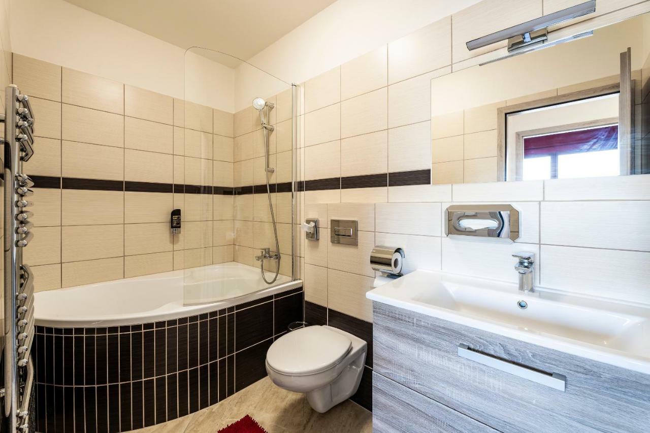 Hotel Zlechov Plumlov Eksteriør bilde